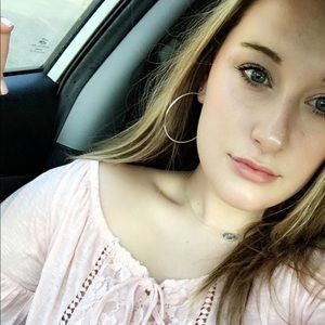 Meet your Posher, Alexandria